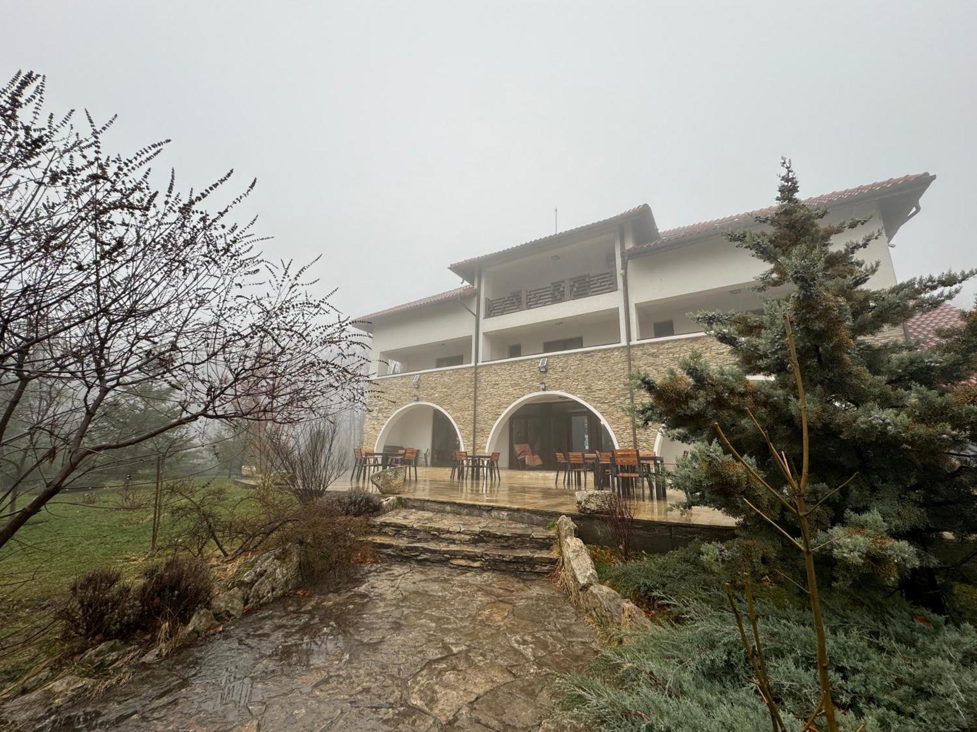 Cetatuia Hotel Măgura Kültér fotó