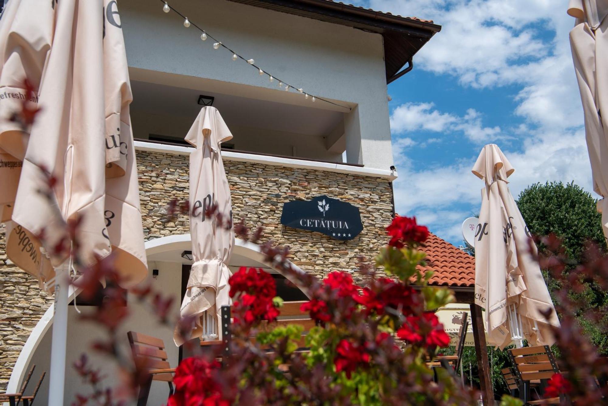 Cetatuia Hotel Măgura Kültér fotó